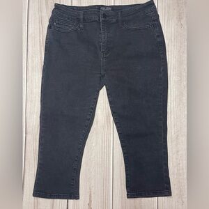 Judy Blue Women’s Size 11/30 Skinny Capri Fit Denim Jeans JB88239 Black